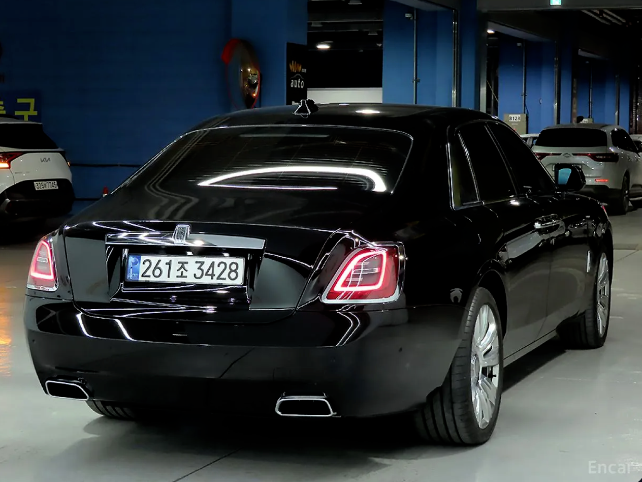 Rolls-Royce Ghost – 2022