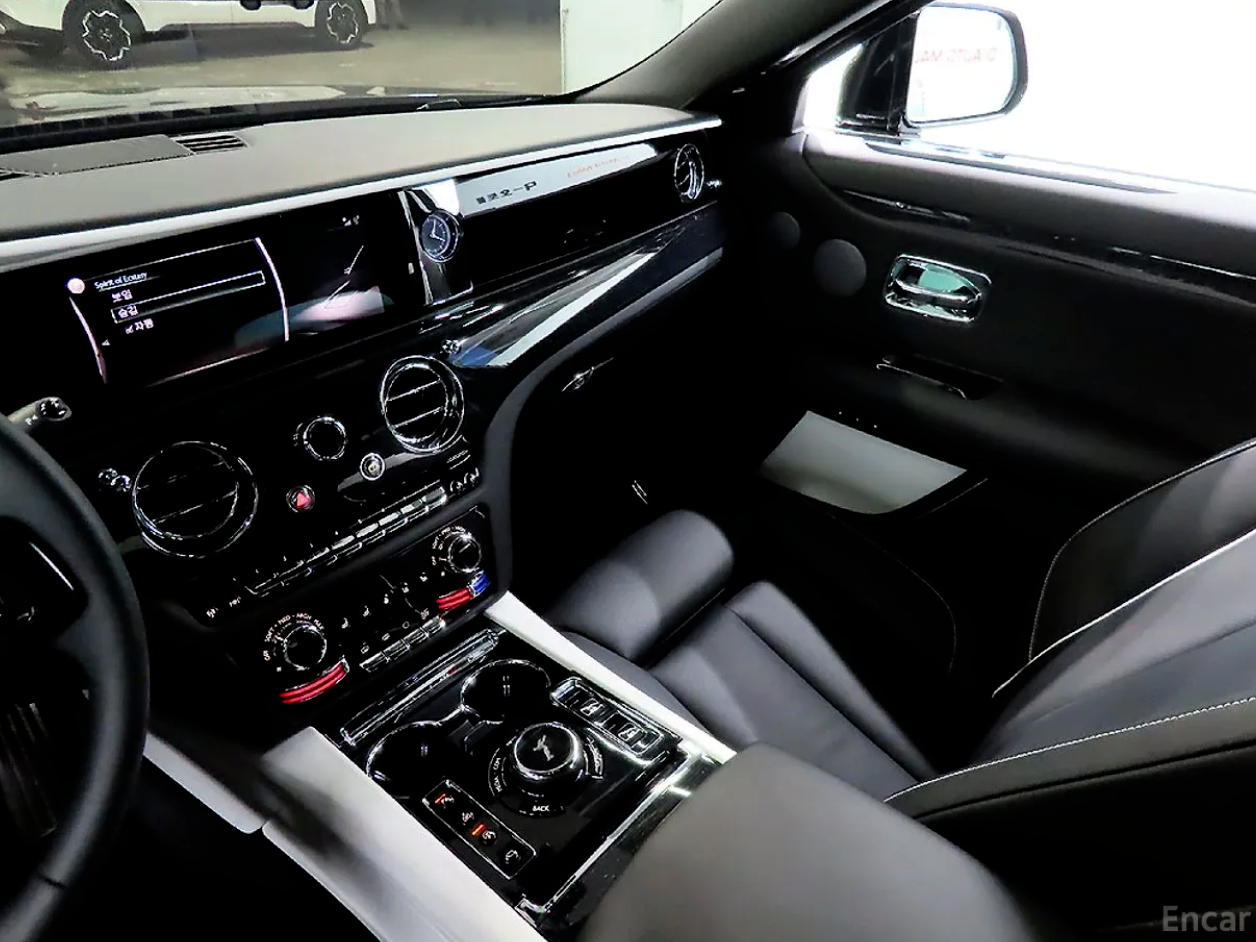 Rolls-Royce Ghost – 2022